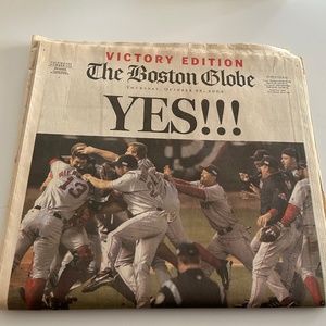 Vintage Victory Edition Boston Globe Newspaper Thursday Oct. 28, 2004